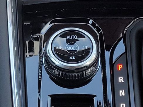 New 2026 GMC Canyon AT4 image 17