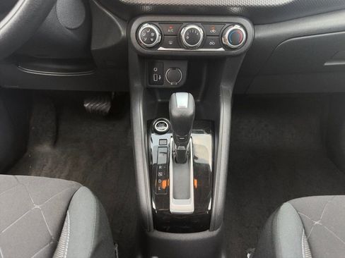 Used 2020 Nissan Kicks S FWD image 3