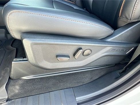 New 2025 Ford F350 Lariat image 24