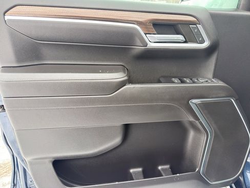 Used 2022 Chevrolet Silverado 1500 LT image 13