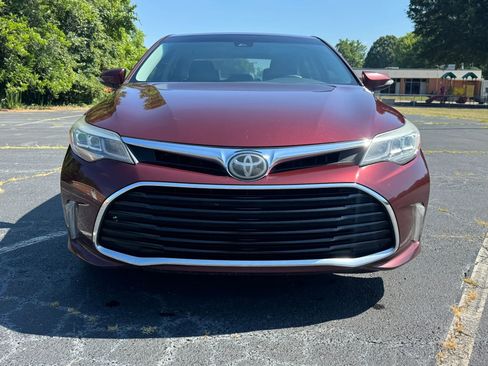 Used 2018 Toyota Avalon Touring FWD image 8