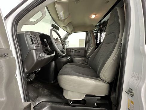 Used 2024 GMC Savana 2500 w/ Driver Convenience Package image 19