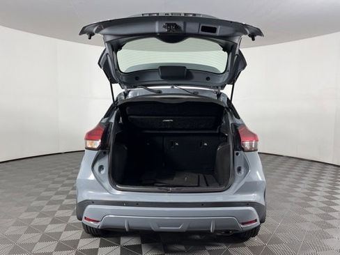 Used 2021 Nissan Kicks SR w/ SR Premium Package FWD image 44