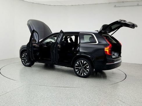 New 2026 Volvo XC90 B6 Plus w/ Protection Package Premier image 12