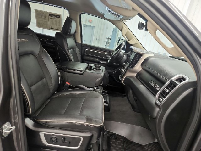 Used 2020 RAM 1500 Laramie AWD/4WD image 23
