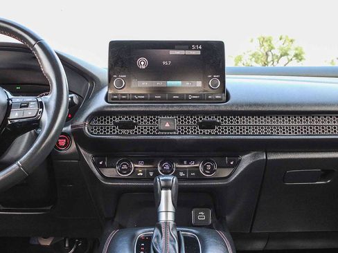 Certified 2025 Honda HR-V Sport image 12