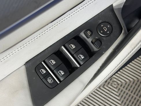 Used 2023 BMW M5 w/ Executive Package image 10