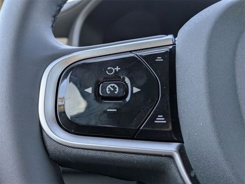 New 2026 Volvo XC90 T8 Plus w/ Protection Package Premier image 35