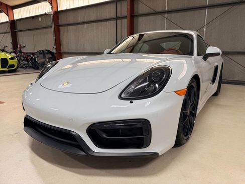 Used 2015 Porsche Cayman GTS image 24