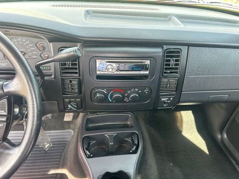 Used 2002 Dodge Dakota Sport image 17