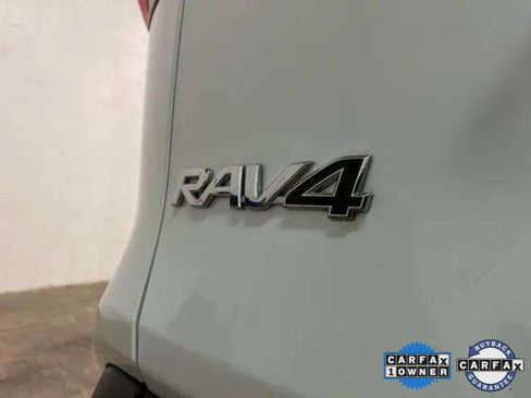 Used 2024 Toyota RAV4 XLE Premium image 94