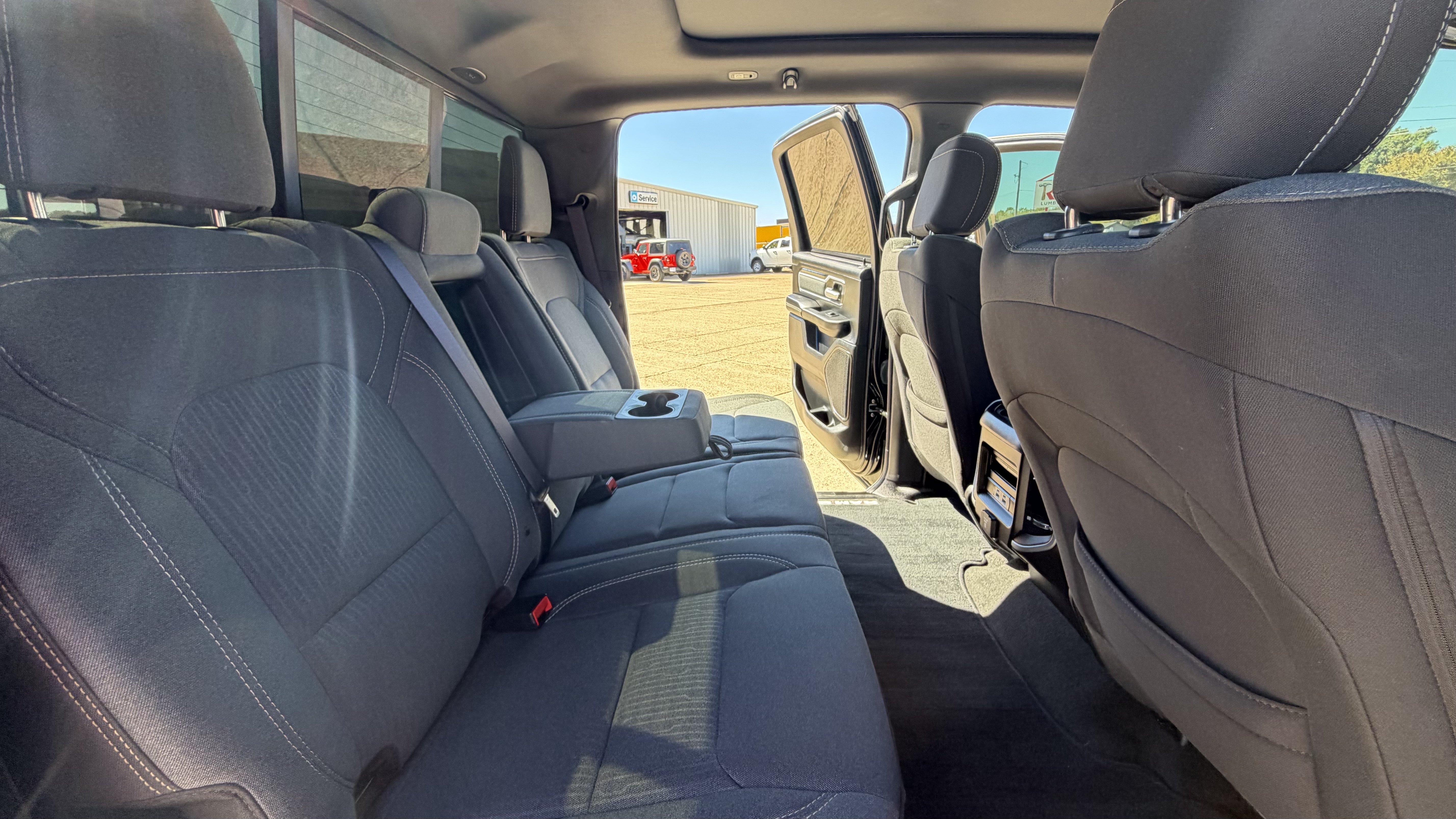 Used 2022 RAM 1500 Big Horn AWD/4WD image 42