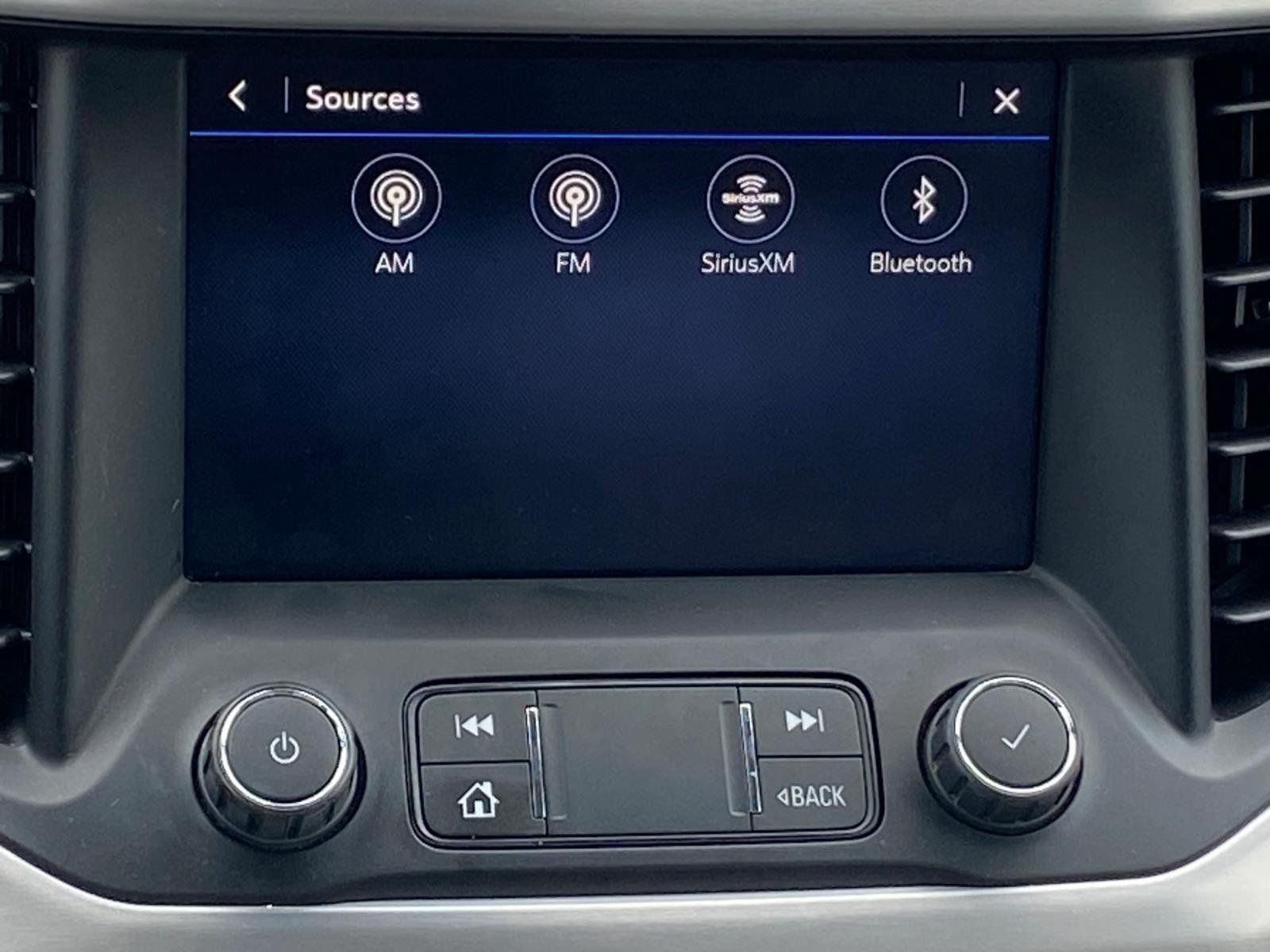 Used 2021 GMC Acadia SLT w/ LPO, Floor Liner Package FWD image 10