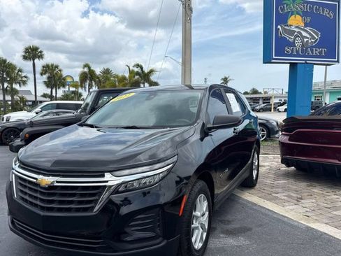 Used 2022 Chevrolet Equinox LS w/ LS Convenience Package FWD image 1