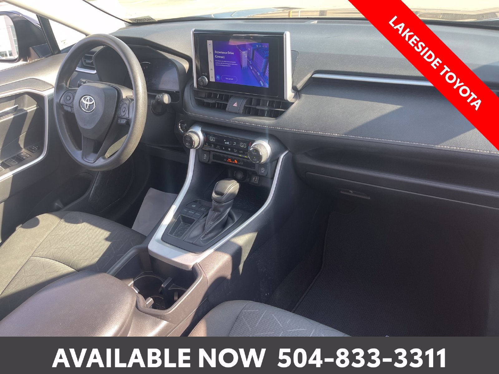 Used 2024 Toyota RAV4 XLE FWD image 15
