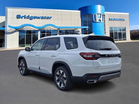 New 2026 Honda Pilot Elite image 3