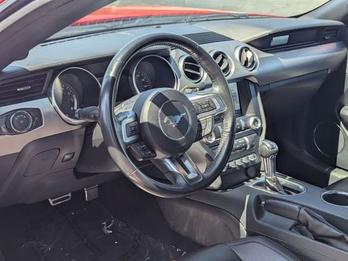 Used 2023 Ford Mustang Premium image 7