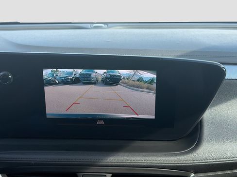 Used 2025 Buick Encore GX Preferred AWD/4WD image 22