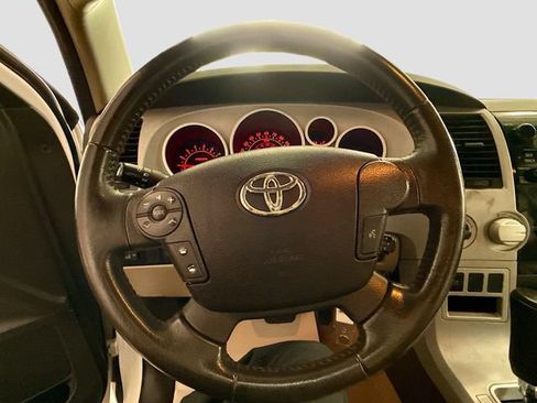 Used 2009 Toyota Tundra SR5 w/ TRD Off-Road Pkg AWD/4WD image 12