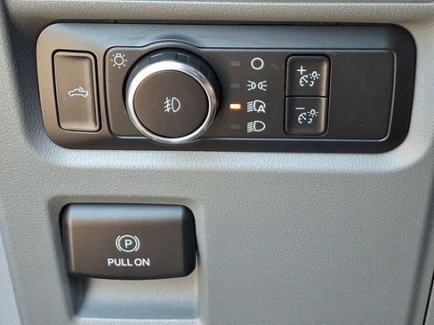 Certified 2022 Ford F150 XLT w/ XTR Package AWD/4WD image 27