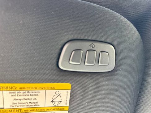 Used 2025 Ford F150 Lariat w/ Equipment Group 502A High AWD/4WD image 37