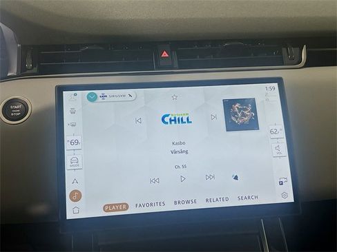 Used 2025 Land Rover Range Rover Evoque Dynamic SE image 15