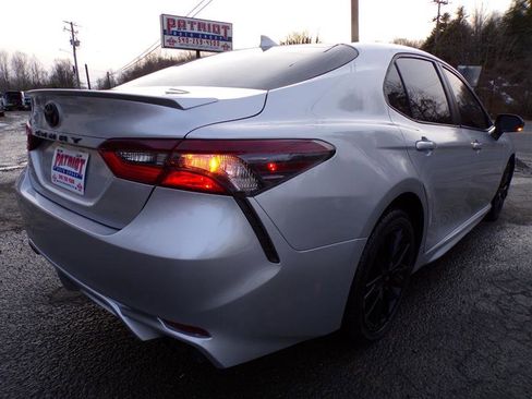 Used 2021 Toyota Camry SE w/ Convenience Package image 7