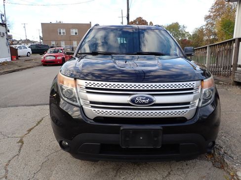 Used 2013 Ford Explorer XLT w/ Class III Trailer Tow Pkg image 5