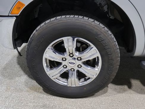 Used 2022 Ford Ranger XLT w/ Equipment Group 301A Mid AWD/4WD image 10