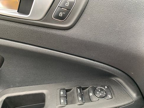 Used 2018 Ford EcoSport SE image 17