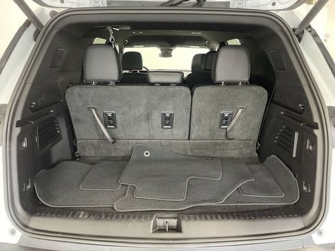 Used 2025 Chevrolet Traverse LT AWD/4WD image 25