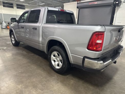 Used 2025 RAM 1500 Big Horn AWD/4WD image 5