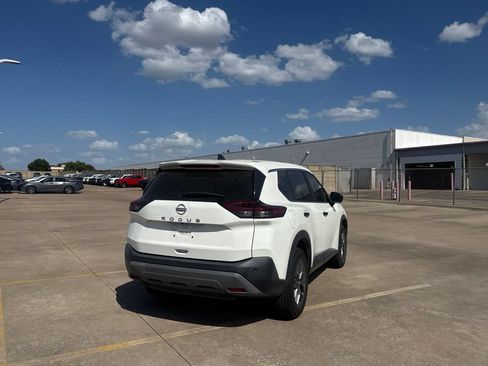 Certified 2023 Nissan Rogue S FWD image 23