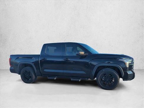 Used 2022 Toyota Tundra SR5 w/ Convenience Package RWD image 5