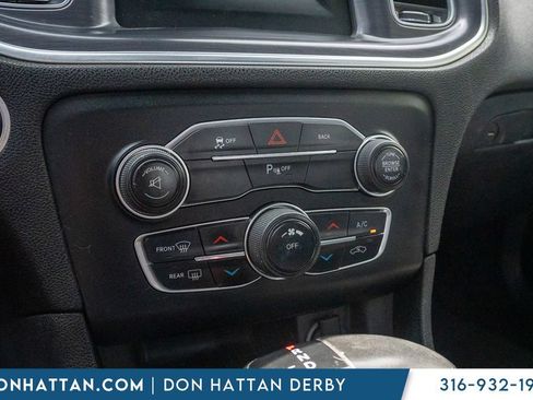 Used 2015 Dodge Charger SE w/ Popular Equipment Group RWD image 8