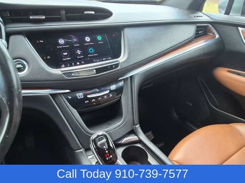 Used 2021 Cadillac XT5 Premium Luxury FWD image 23