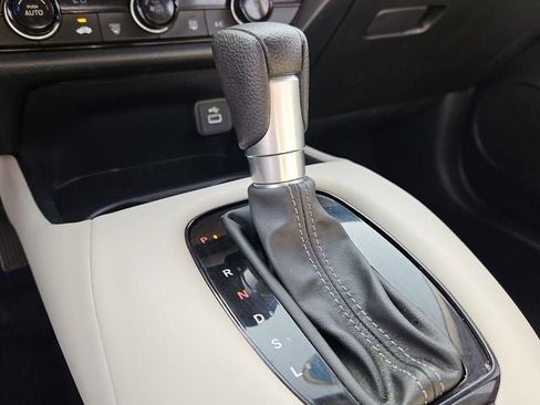 Used 2024 Honda HR-V LX image 22