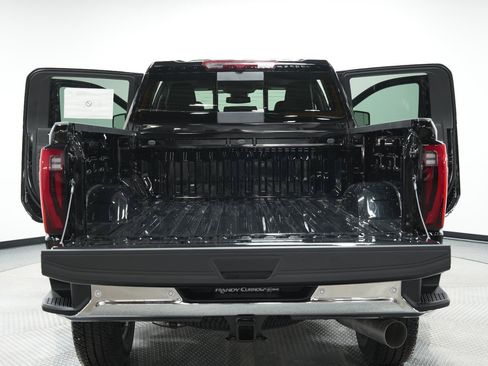 New 2026 GMC Sierra 2500 SLT w/ SLT Convenience Package AWD/4WD image 13