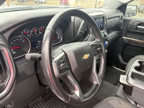 Used 2021 Chevrolet Silverado 1500 LT w/ Work Truck Package AWD/4WD image 7
