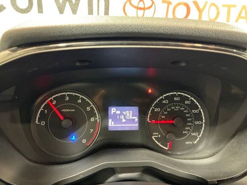 Used 2018 Subaru Crosstrek 2.0i AWD/4WD image 29