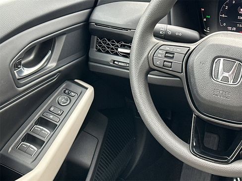 New 2025 Honda Accord SE image 16