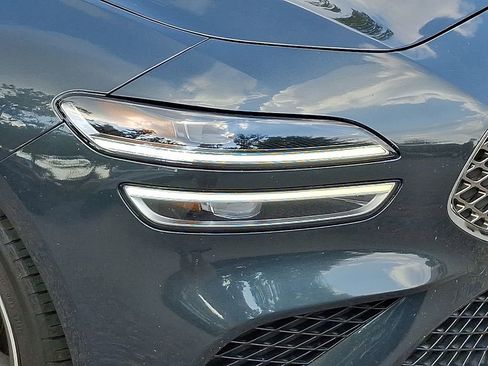 Used 2023 Genesis G70 3.3T image 9