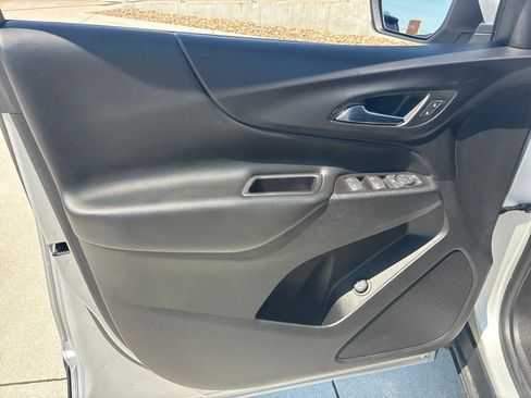 Used 2019 Chevrolet Equinox LT AWD/4WD image 15