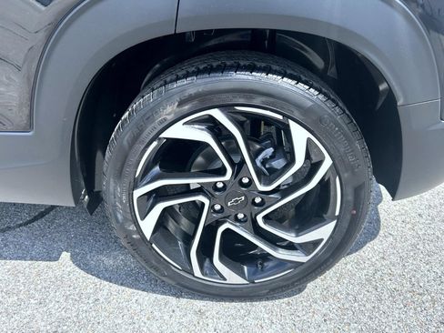 Certified 2025 Chevrolet TrailBlazer RS w/ Convenience Package AWD/4WD image 23