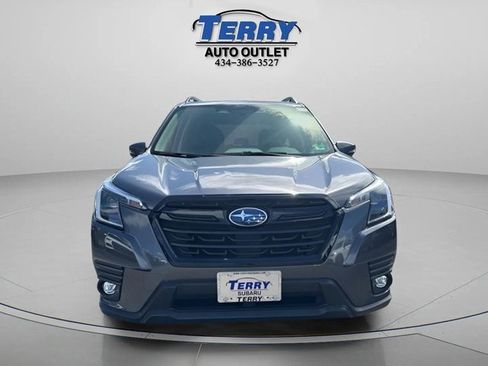 Used 2024 Subaru Forester Limited image 2