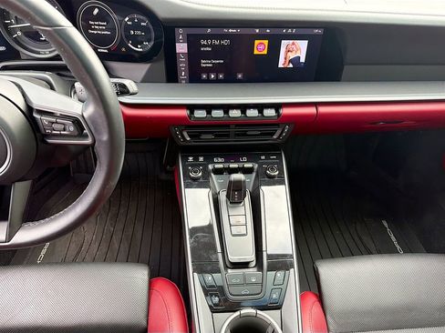 Used 2020 Porsche 911 Carrera 4S w/ Premium Package image 19