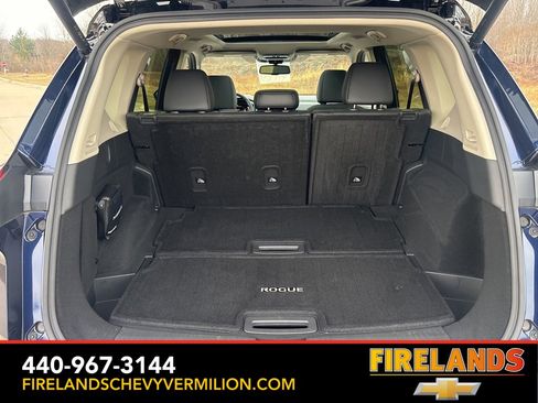 Used 2025 Nissan Rogue SL w/ Tech Package image 52