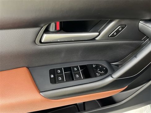 Used 2024 MAZDA CX-50 Meridian Edition image 23