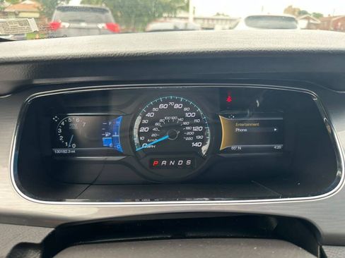 Used 2014 Ford Taurus SEL w/ Equipment Group 201A FWD image 15