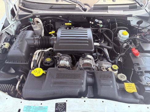 Used 2000 Dodge Dakota Sport RWD image 48